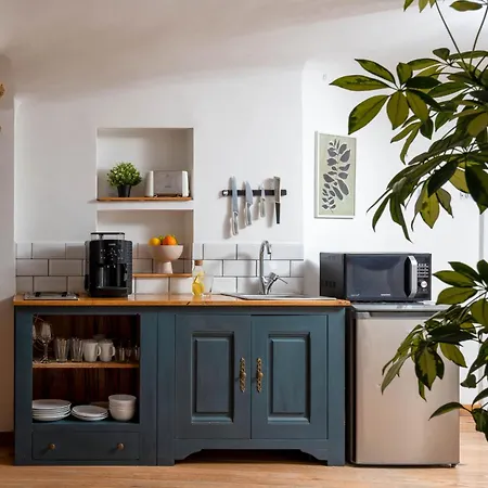 Downtown With Terrace By Urbanesq