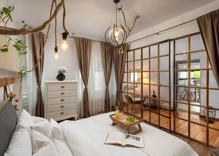 Downtown With Terrace By Urbanesq Apartman Bukarest