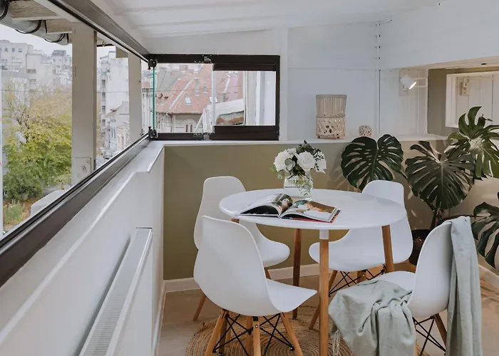 Downtown With Terrace By Urbanesq *