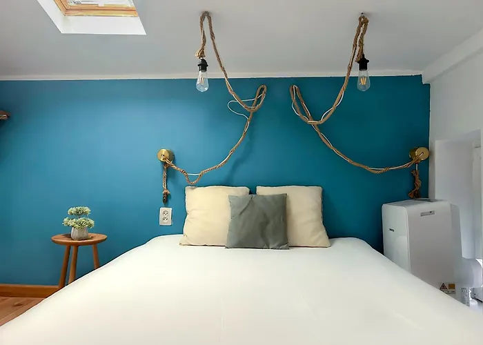 Downtown With Terrace By Urbanesq